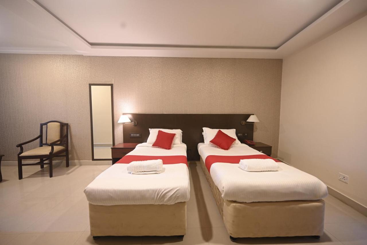 Hotel Bhagavath Gardens Chengannur 外观 照片