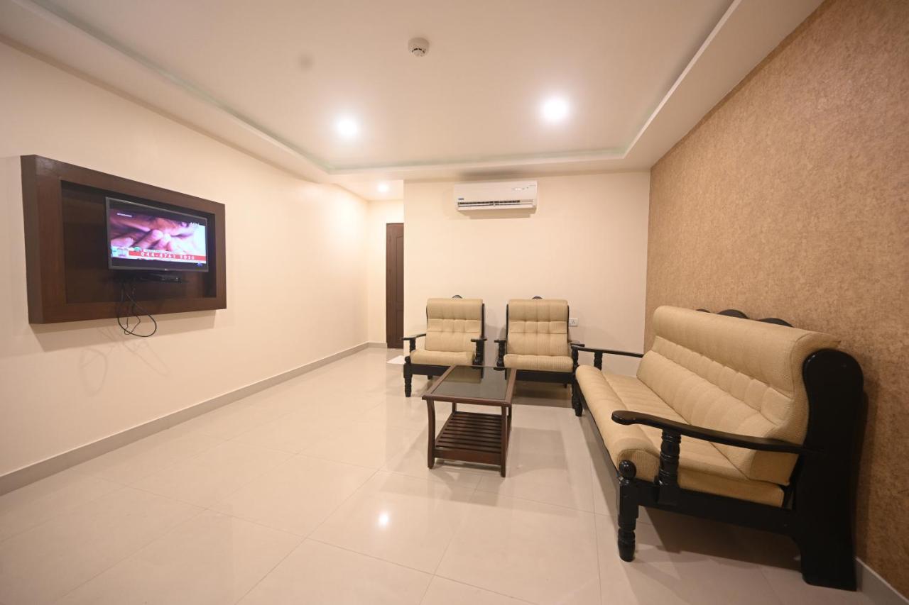 Hotel Bhagavath Gardens Chengannur 外观 照片