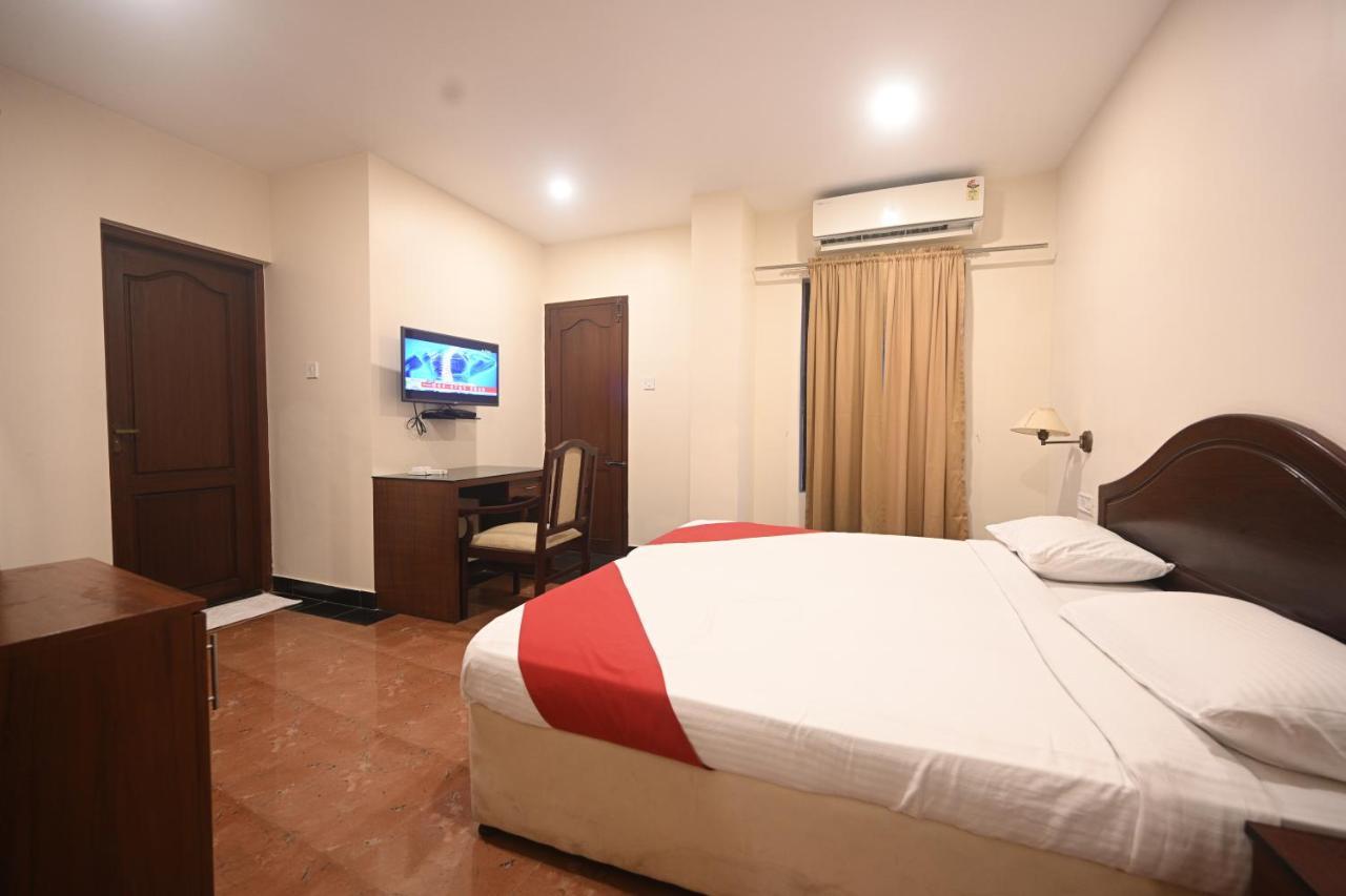 Hotel Bhagavath Gardens Chengannur 外观 照片