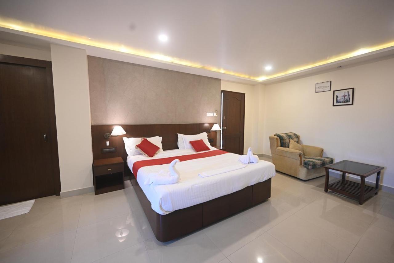 Hotel Bhagavath Gardens Chengannur 外观 照片