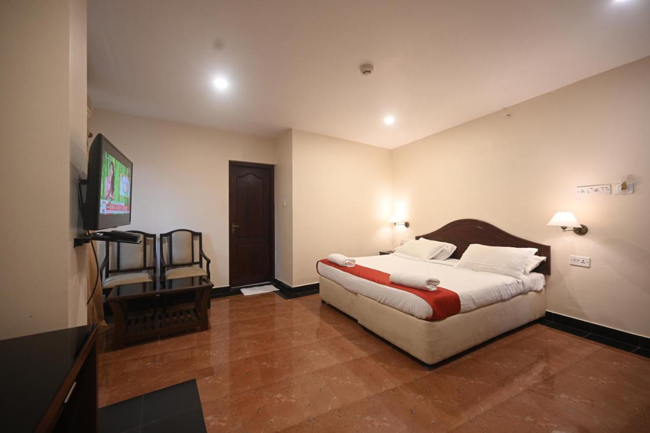 Hotel Bhagavath Gardens Chengannur 外观 照片