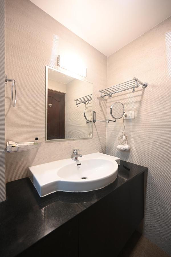 Hotel Bhagavath Gardens Chengannur 外观 照片