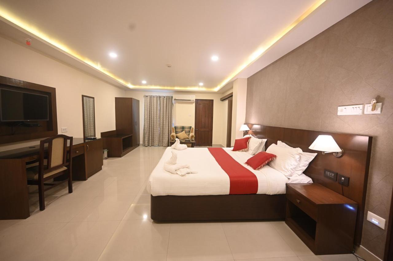 Hotel Bhagavath Gardens Chengannur 外观 照片